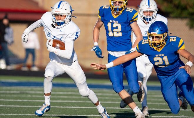 St. Paul running back Diego Medina carries the ball as St. Paul Buckaroos face the Oakland Oakers in the OSAA Class 2A state championship game at Cottage Grove High School Saturday, Nov. 30, 2024, Cottage Grove.