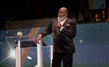 Bishop TD Jakes talks about his health during the New Year's Eve service at the conference of The...